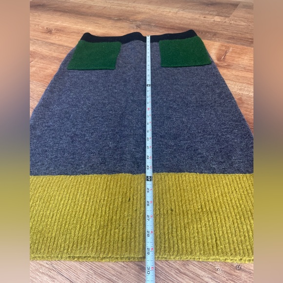 COS Wool Mohair Colorblock Skirt Size Medium Gray Pull On Pencil Stretch # - Picture 10 of 11